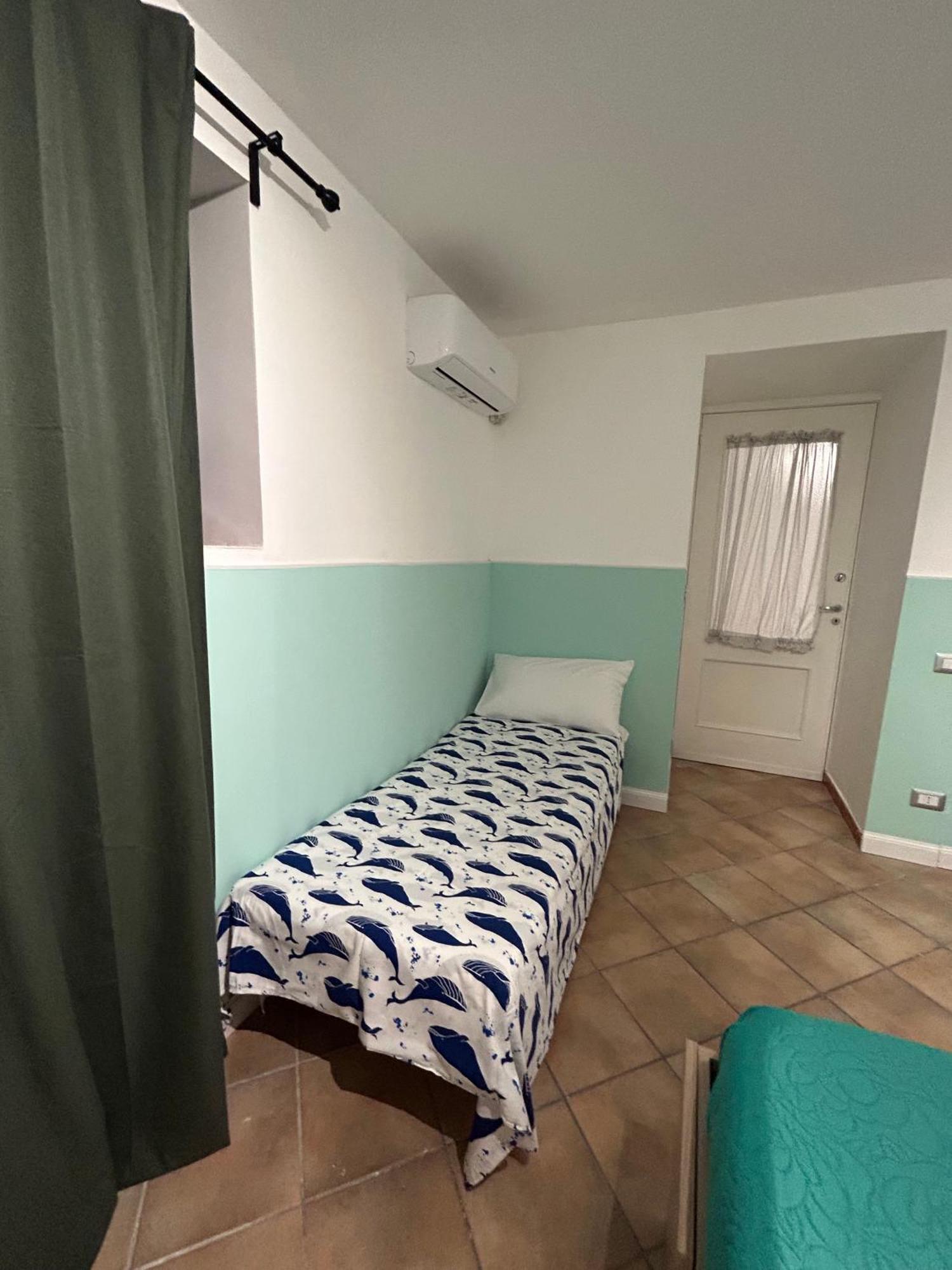 Intero Alloggio Salita Tasso Napoli Bagian luar foto